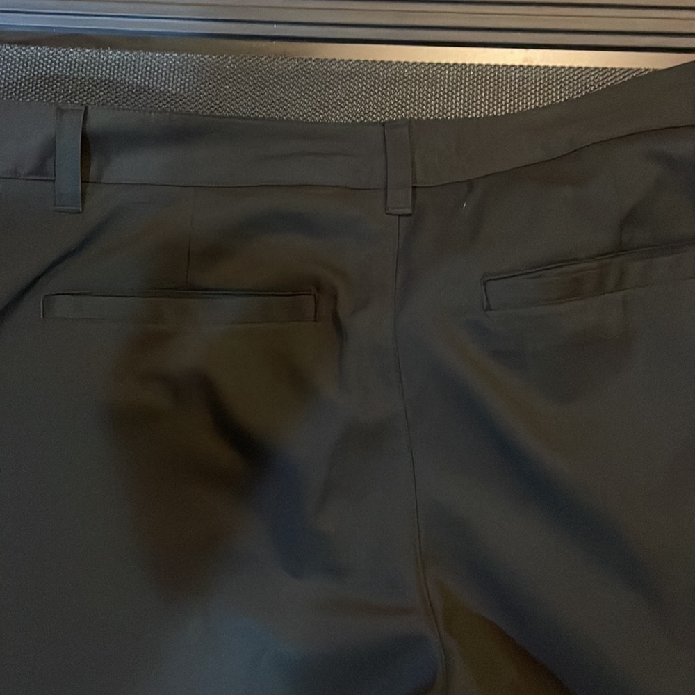 Mens Fila golf shorts - Picture 3 of 3